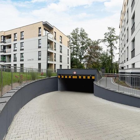 W Parku Lotnikow Apartments Tauron Arena By Noclegi Renters Kraków Exteriör bild